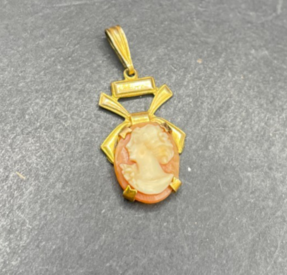 Antique Handcarved Peach/Salmon Colored Cameo Brooch Pin 10K Gold Filled
